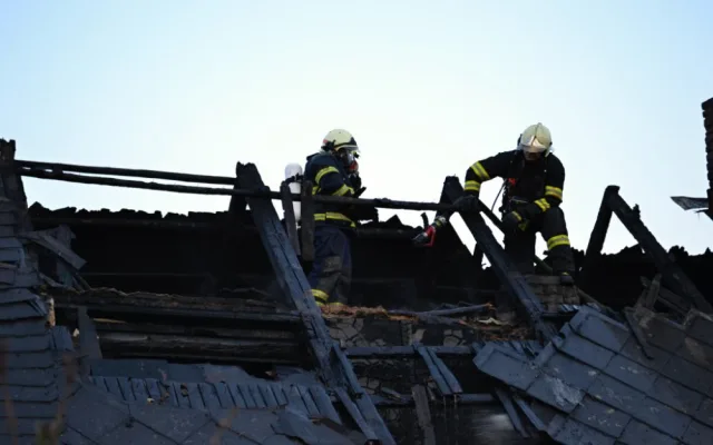 Za požár domu mohla nedbalost majitele. Foto: HZSLK