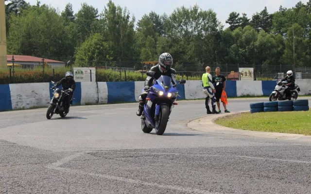 Přes dvě stovky motocyklistů zdokonalily své jezdecké dovednosti
