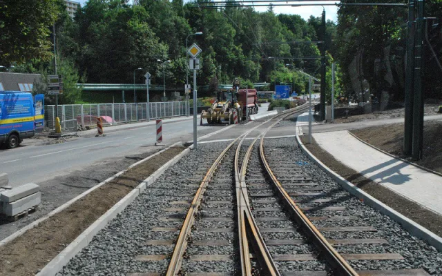 Na trať do Jablonce se vrátily tramvaje