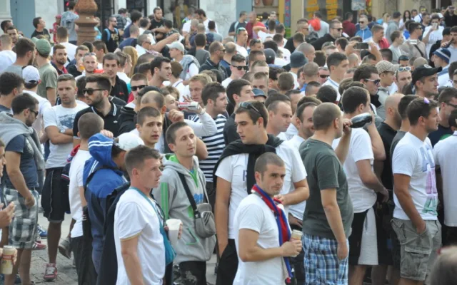 Chorvatští fanoušci mají za sebou pochod Libercem
