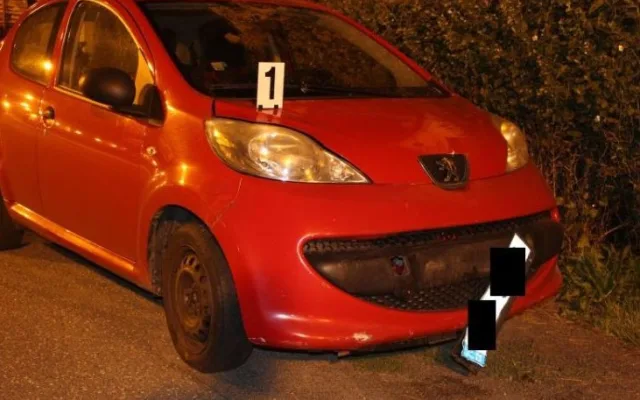 Řidička ujela od nehody, o kus dál převrátila auto na bok. Foto: Policie ČR