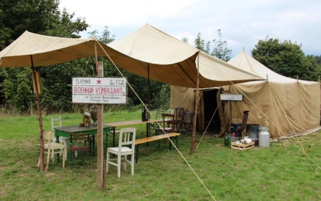 Tanky dorazily pod Ještěd, rozpoutají tam velkou bitvu