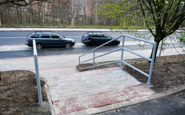 V Rochlici se v pondělí otevřel nový kruhový objezd