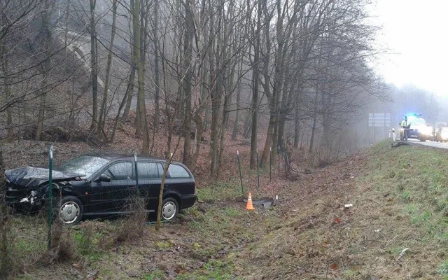 Rychlostku na Liberec zablokovala ve čtvrtek ráno hromadná nehoda