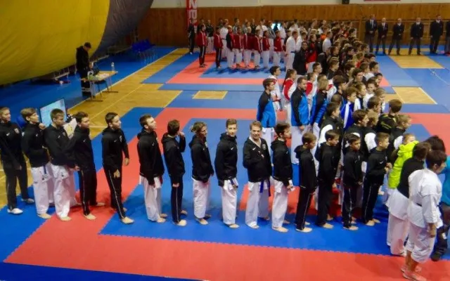 Gryf v černých bundách měl na MČR silné zastoupení