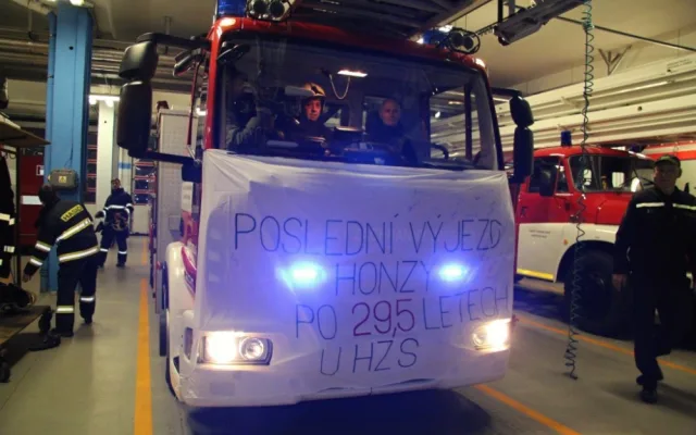 Liberečtí hasiči se v úterý loučili s kolegou. Na stanici strávil třicet let, teď odsloužil poslední směnu