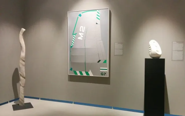 V galerii začala trojice výstav, na jedné jsou pařezy