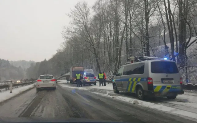 Nehoda na hlavním tahu mezi Turnovem a Libercem