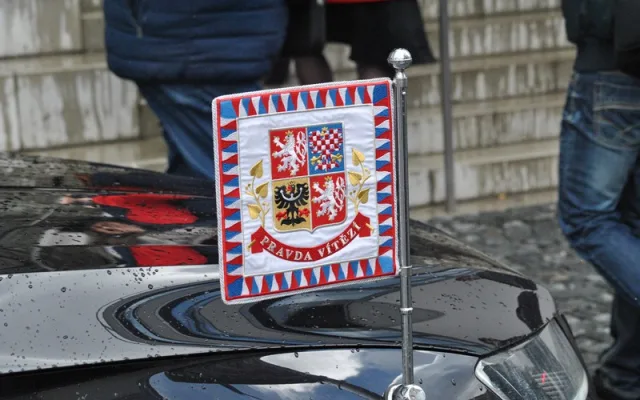Zeman přislíbil, že pomůže při jednání o výjimce pro Ještěd