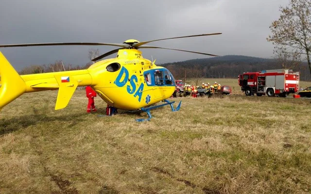 Další tragická nehoda. Při dopravní nehodě u Rynoltic zemřel člověk