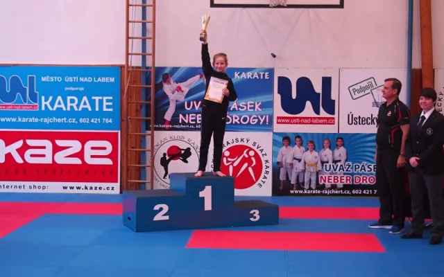 Diana Fantová získala pohár pro nejlepší závodnici turnaje