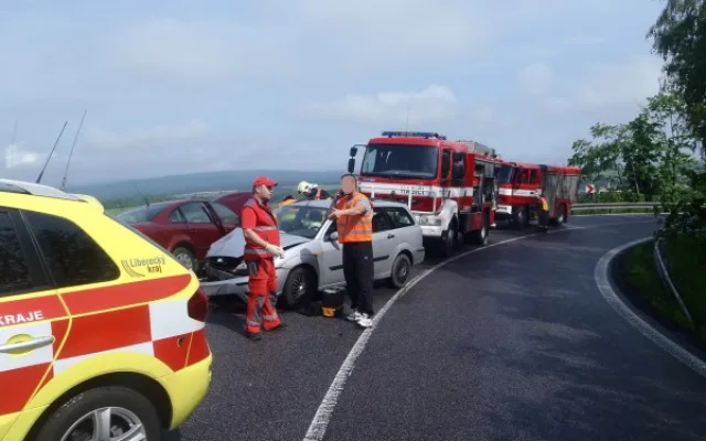 Další nehoda na Albrechtickém kopci si vyžádala čtyři zraněné osoby