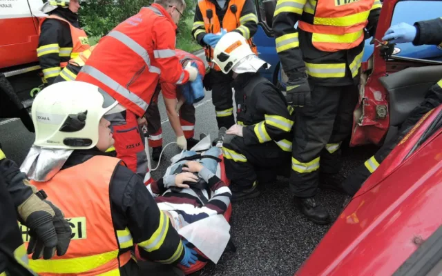 Další nehoda na Albrechtickém kopci si vyžádala tři zraněné osoby