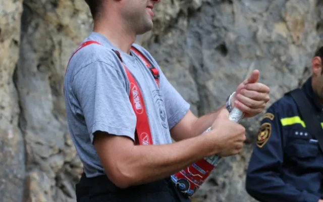 Turnovští hasiči připravili pro kolegu neobvyklé rozloučení