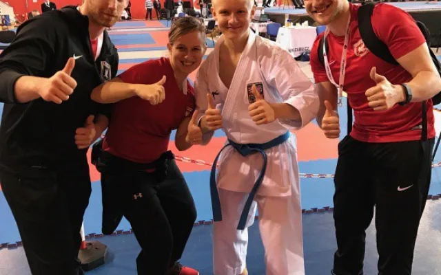 Mistr ČR Matěj Říha se svými trenéry, zleva Martin Rethy, Tereza Reyneltová, Lukáš Honzík