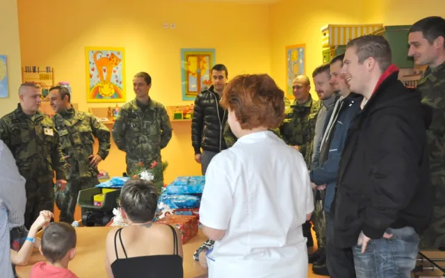 Na dětském oddělení liberecké nemocnice se již nadělovaly dárky
