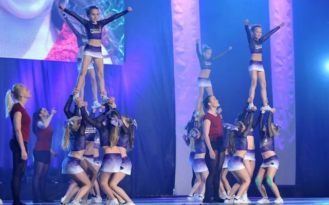A-STYL SHOW 2016 cheerleaders