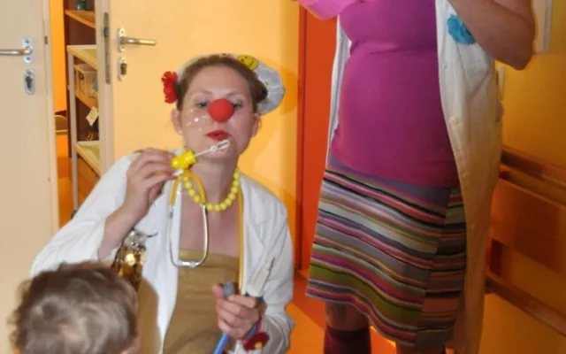 Zdravotní klauni v liberecké nemocnici.