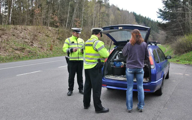 Prodloužený velikonoční víkend ve znamení kontrol na silnicích.