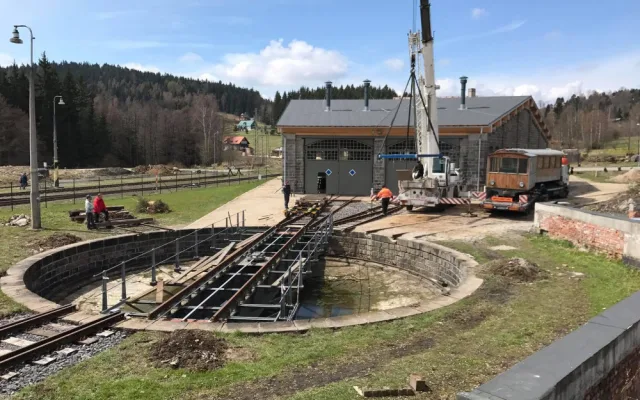 Kořenov má vlak, co jezdil na nejvýše položenou stanici v Evropě