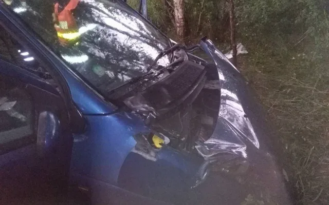 Do hasičů narazilo osobní auto.98918610161033_1576436682633002803_n