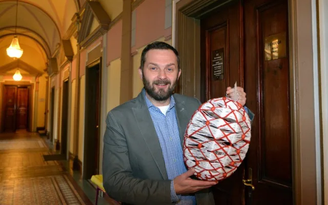 Advent může začít. Ozdoby pro liberecký vánoční strom jsou vybrány.