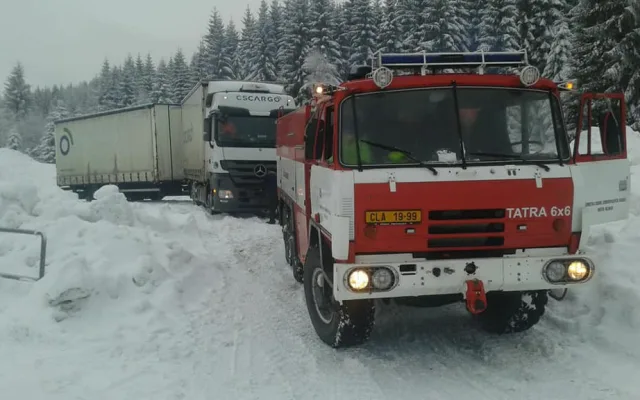 Kamion vyprostila Tatra 815