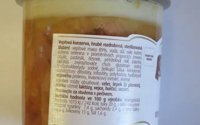 Penny Market lákal na výhodný nákup masa, výrobce ale nejspíš vědomě lhal o obsahu balení.