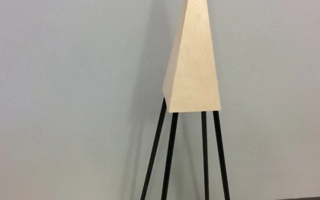 lampa_vyrobená_ze_židle