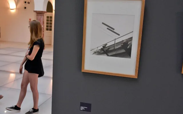 Bazénová hala patří slavným fotografům a jejich dílu.