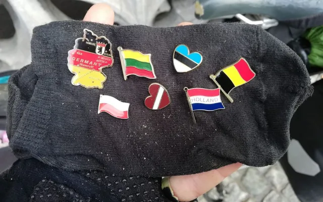 Pámatka na projeté země.