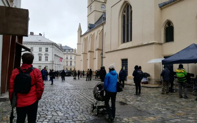 Přípravy na natáčení seriálu World on Fire