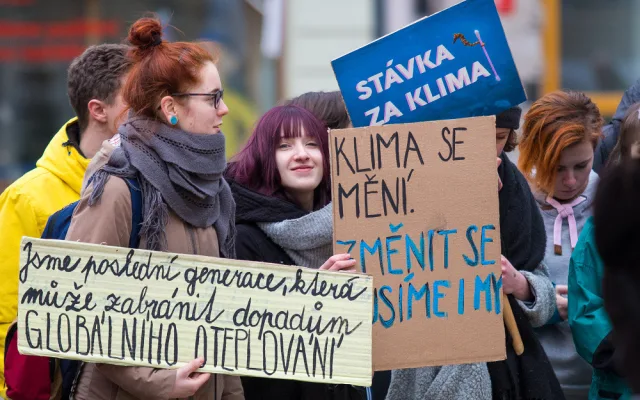 Stávka za klima proběhla dnes před libereckou radnicí