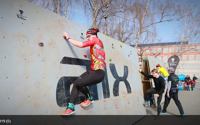 Foto z Gladiator Race, kde Ondra Petiška vyhrál.