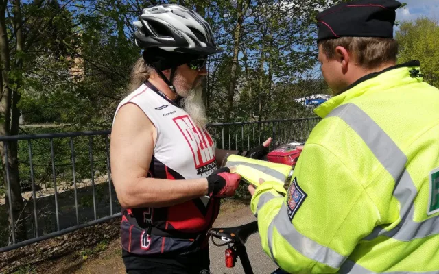 Policisté si dnes počíhali na cyklisty.