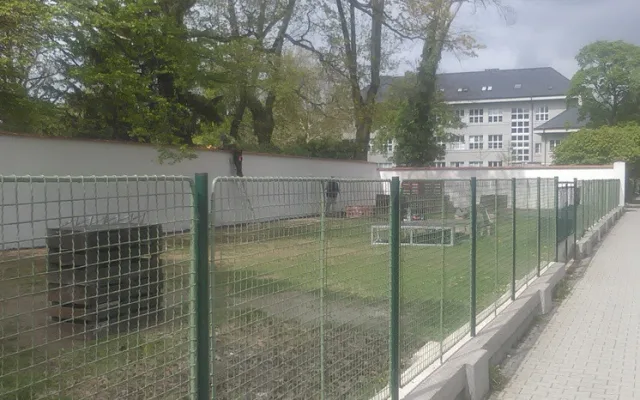 Opravené zdi dodaly parčíku úplně nový vzhled.