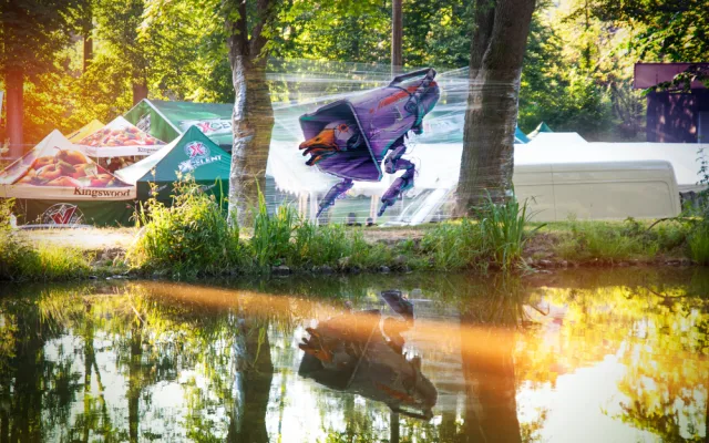 Tvorba libereckého sprejera, který si říká Uplne Mimo