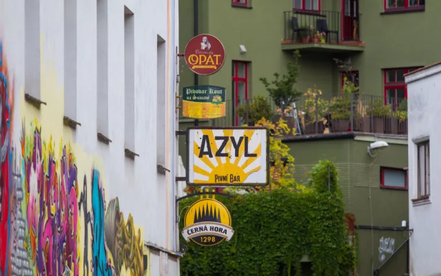 Pivní bar Azyl.