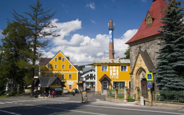 Sklárna Harrachov