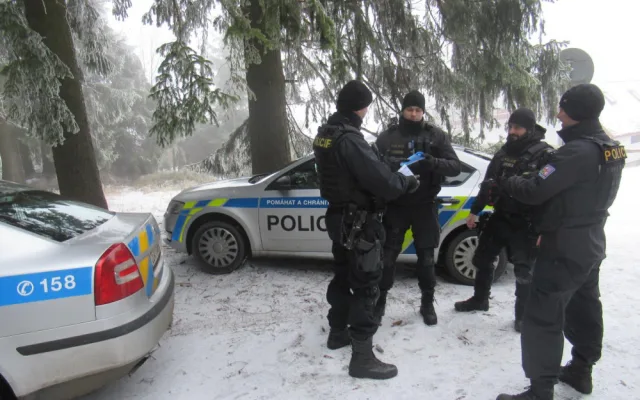 Policisté kontrolovali rekreační objekty na Bedřichově.