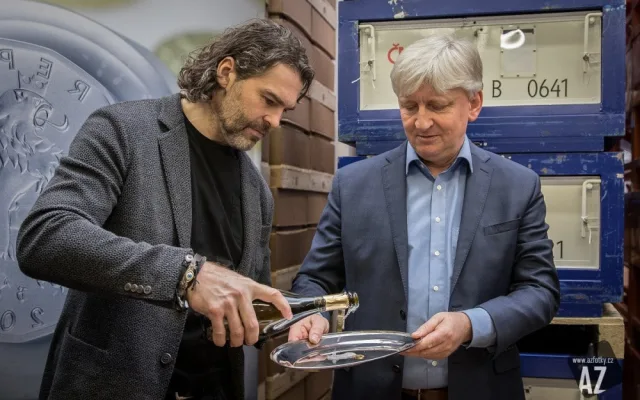 Jaromír Jágr si v Jablonci vyrazil vlastní medaili.