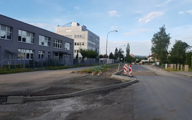 V sobotu se uzavře úsek mezi Přepeřemi a sídlištěm, dojde na pokládku finálních povrchů