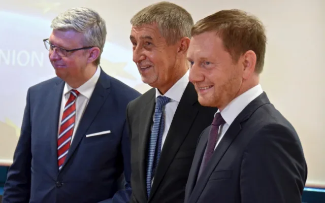 Vícepremiér Havlíček, premiér Babiš a saský premiér Kretschmer