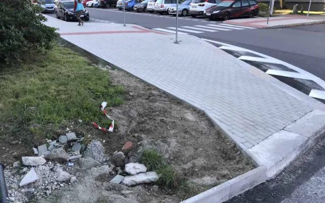 Lidem v Ruprechticích vadí z poloviny opravené náměstí. Další úpravy jsou v plánu, hájí se radnice