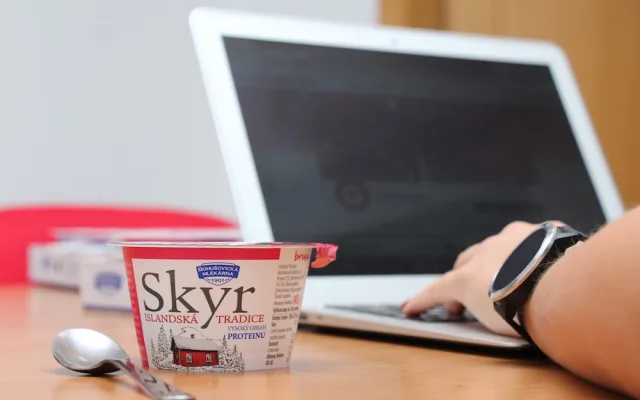 SKYR Bohušovické mlékárny zasytí, potěší a osladí vám den. A venku má novou zimní edici