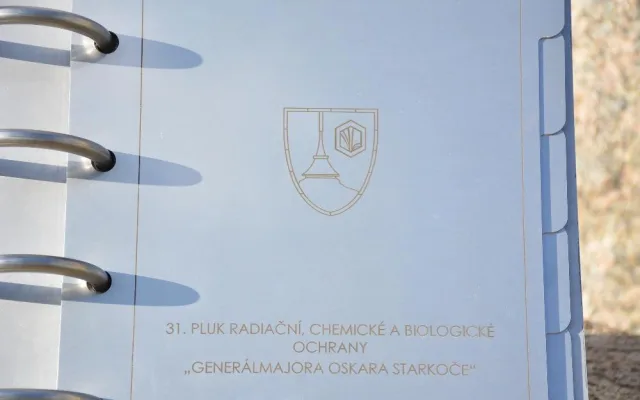 Pluk libereckých chemiků nově nese čestný název Oskara Strakoče