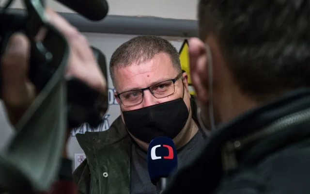 V Liberci začalo očkování zdravotníků. Podle lékařů je to světlo na konci tunelu