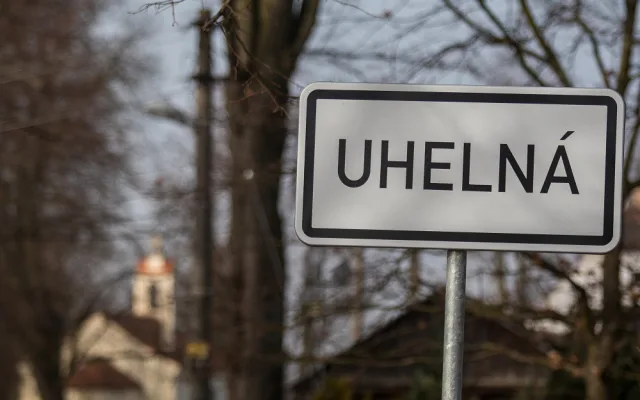 Obec Uhelná.
