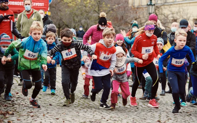 Oslavujte během! Sokolský běh republiky spouští registrace do desítek závodů. Vyberte si ten svůj