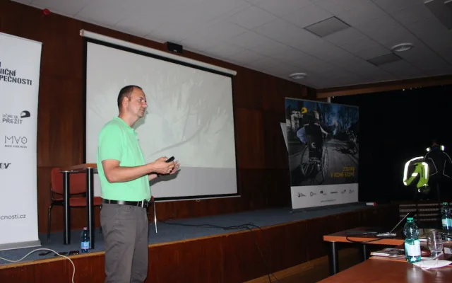 Na polygonu v Sosnové trénují učitelé autoškoly